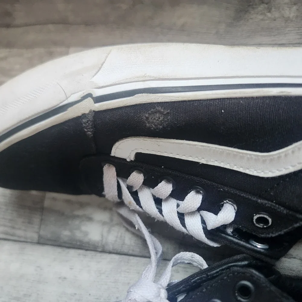 Sz 8 Black & White Old Skool SK8 Vans Off The Wall Women's Classic Sneakers Flaw